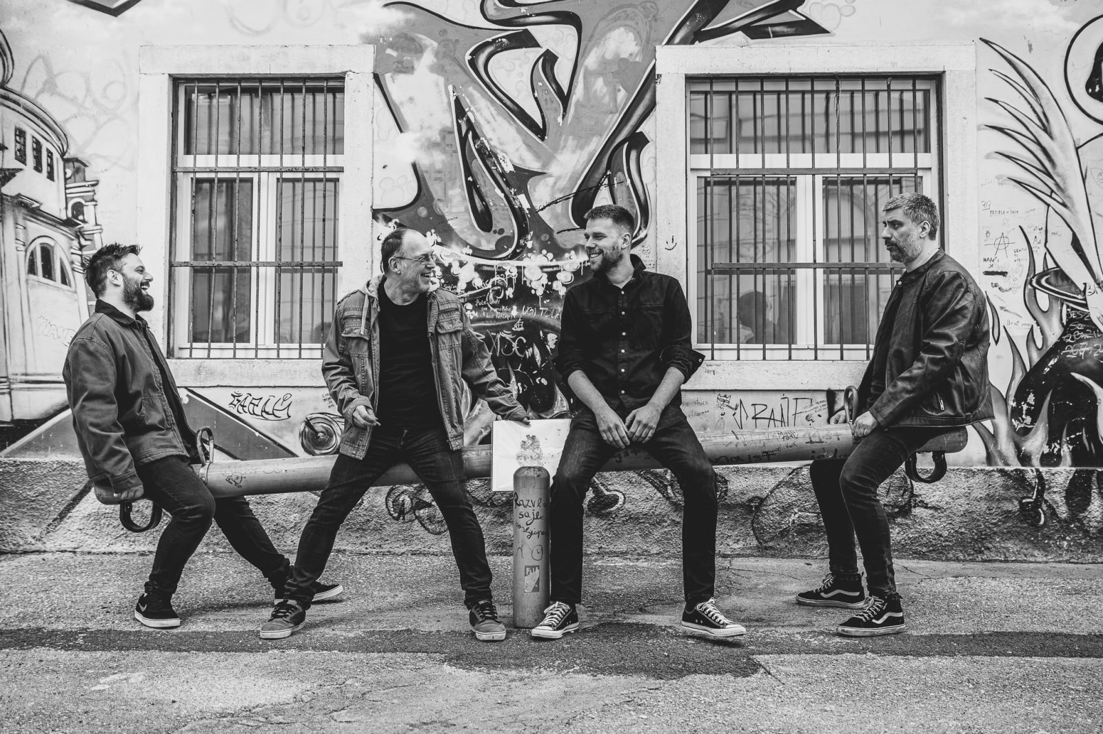 One Possible Option jesenskom turnejom promoviraju ETER