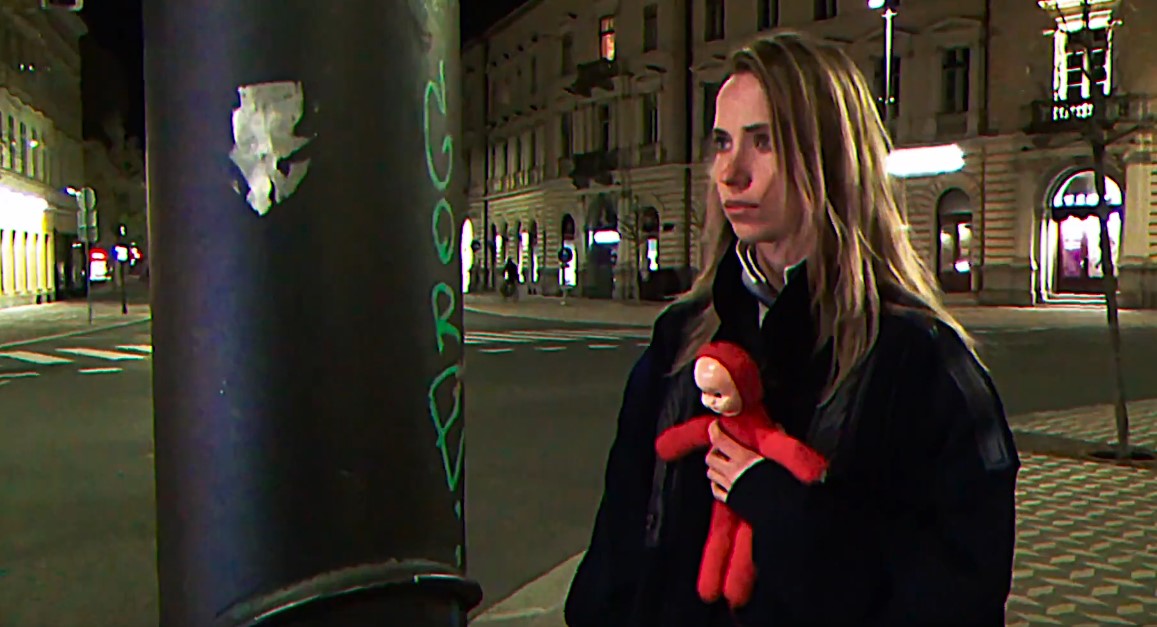 Objavljena je nova pjesma slovenačke grupe Dear Annie, Red Dress