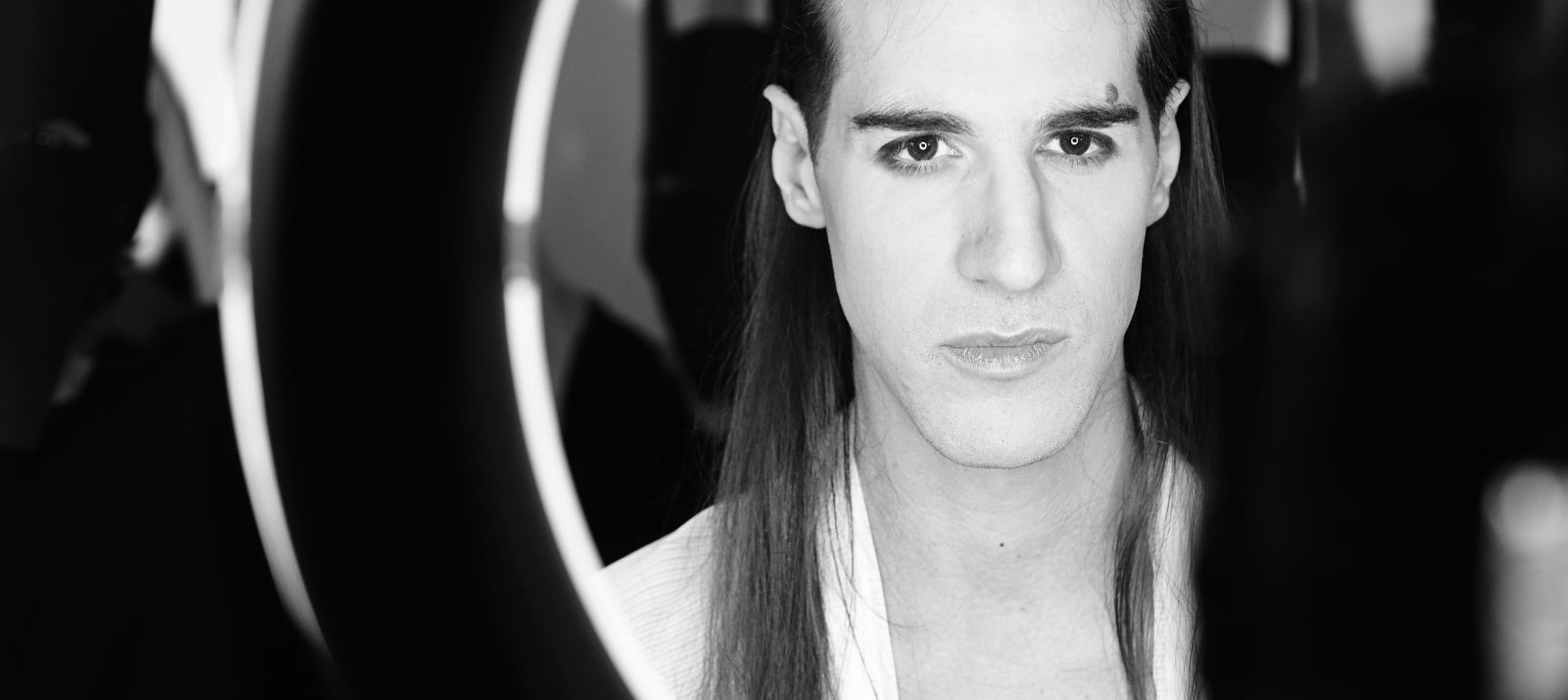 Novi umetnik u fokusu: La Zar i singl “Hoćeš hiljadarku, Hipokrate"