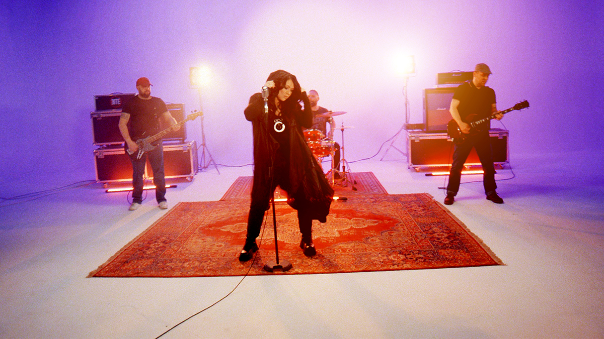 The Bite ponovno grize, ovaj put suptilnije: objavljen novi singl "Some People" 