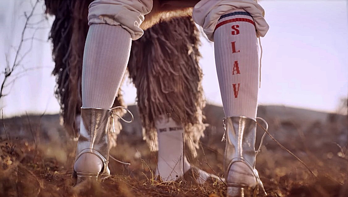 Muzziku se dopada: Sara Renar - Smile and Wave